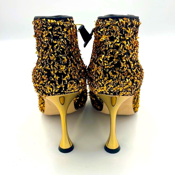 BRAND NEW Manolo Blahnik Stiletto Booties - Picture 7 of 14